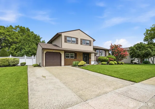 Photo 2 of Single family home for sale at 34 Marcia St, Parlin, NJ 08859 | MLS# 2702179R | Listing updated on 2026-08-18