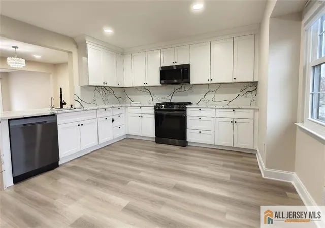 3rd image of 3203 N Oaks Blvd, North Brunswick, NJ 08902 | MLS# 2660830M