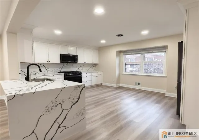 4th image of 3203 N Oaks Blvd, North Brunswick, NJ 08902 | MLS# 2660830M