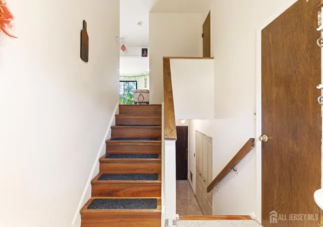 Photo 3 of Townhouse for sale at 1705 Merrywood Dr, Edison, NJ 08817 | MLS# 2701077R | Listing updated on 2026-08-18