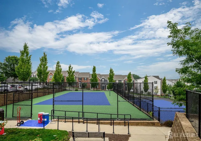 32nd image of 136 Woodmere Dr, Parlin, NJ 08859 | MLS# 2701167R