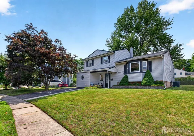 Photo 3 of Single family home for sale at 21 Sulliman Rd, Edison, NJ 08817 | MLS# 2618369R | Listing updated on 2026-07-23