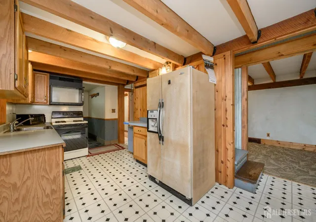4th image of 1097 State Route 173, Bloomsbury, NJ 08804 | MLS# 2700805R