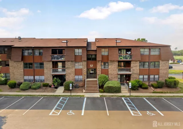 1st image of 204 C Sierra Ct #2043, Woodbridge, NJ 07095 | MLS# 2701385R