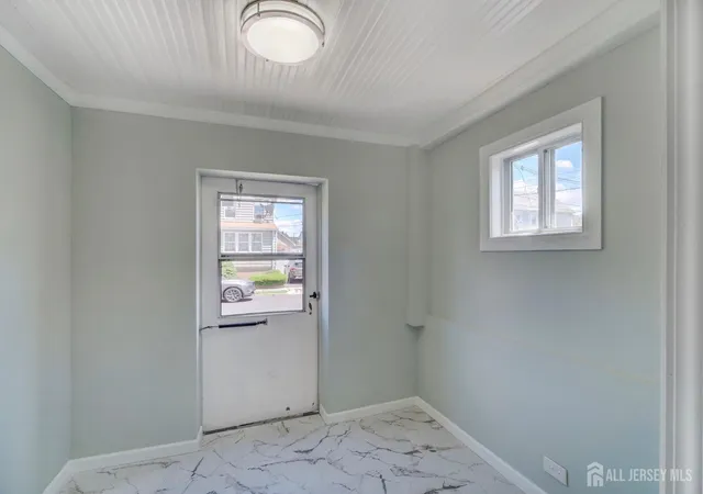 Photo 3 of Single family home for sale at 165 Randolph St, Carteret, NJ 07008 | MLS# 2703198R | Listing updated on 2026-09-17