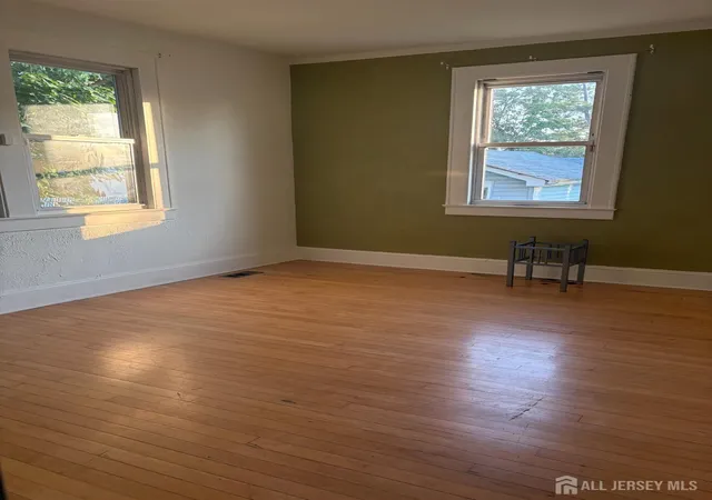 Photo 4 of Single family home for sale at 12 Nelson Ave, Edison, NJ 08817 | MLS# 2703320R | Listing updated on 2026-09-18