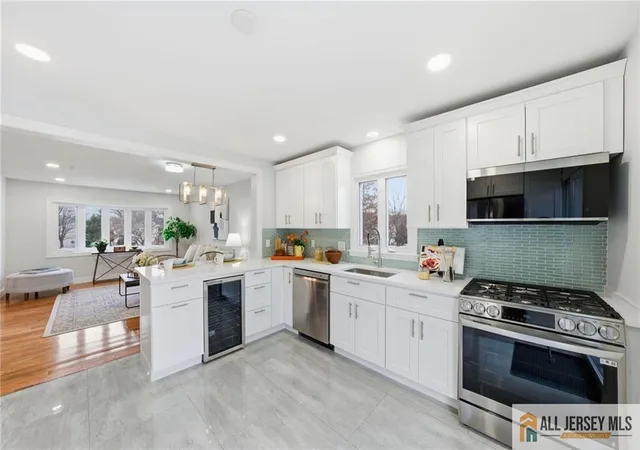 Photo 4 of Single family home for sale at 6 Wilton Ave, Middlesex, NJ 08846 | MLS# 2661067M | Listing updated on 2026-02-27