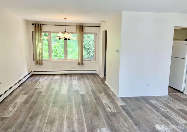 4th image of 141 Dunbar Ave, Fords, NJ 08863