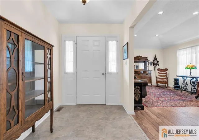 5th image of 13 Betsy Ross Dr, Monroe Township, NJ 08831 | MLS# 2770022M