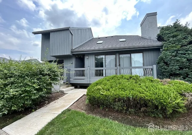1st image of 89 Linda Ln, Edison, NJ 08820 | MLS# 2701260R