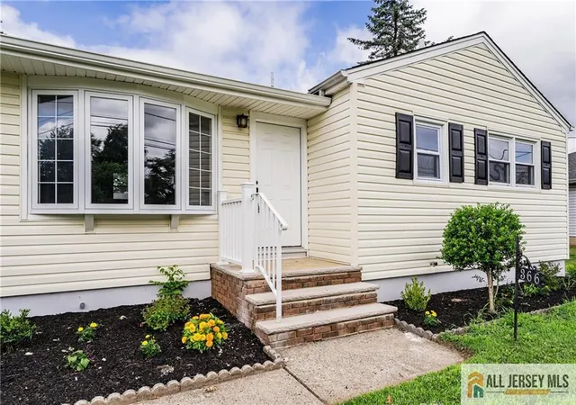Photo 2 of Single family home for sale at 366 Muriel Ave, Piscataway, NJ 08854 | MLS# 2660085M | Listing updated on 2025-08-07