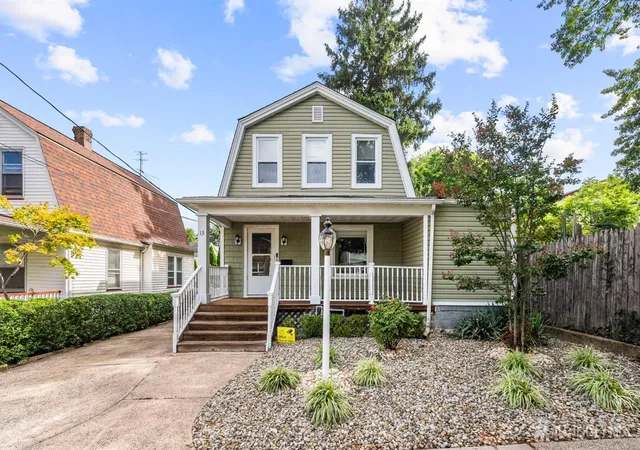 2nd image of 13 Baldwin St, New Brunswick, NJ 08901 | MLS# 2703380R