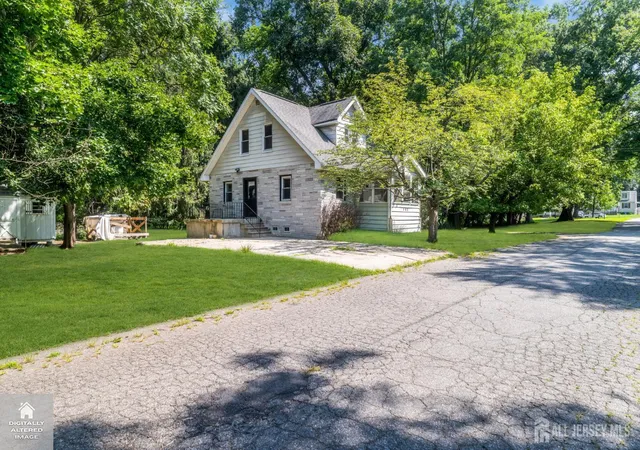Photo 2 of Single family home for sale at 303 Stephenson Ave, Middlesex, NJ 08845 | MLS# 2616590R | Listing updated on 2026-08-16