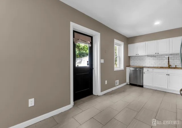Photo 3 of Single family home for sale at 303 Stephenson Ave, Middlesex, NJ 08845 | MLS# 2616590R | Listing updated on 2026-08-16