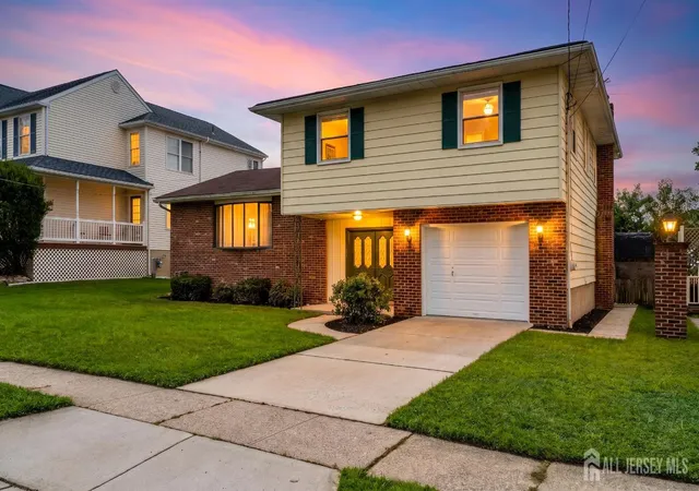 Photo 1 of Single family home for sale at 420 Oakland Ave, Bellmawr, NJ 08031 | MLS# 2702413R | Listing updated on 2026-09-15
