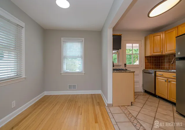 Homes for sale in Metuchen, NJ | 39 Amboy Ave, Metuchen, NJ 08840 | MLS# 2617488R