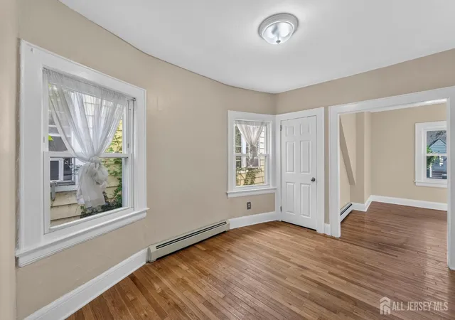 Photo 4 of House for sale at 32 S 7Th Ave S, Highland Park, NJ 08904 | MLS# 2703271R | Listing updated on 2026-09-19
