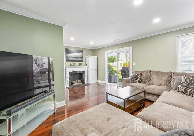 5th image of 4 Heritage Sq, Sayreville, NJ 08872 | MLS# 2703298R