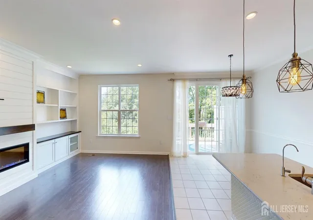 Listing Photo 4 - Condo for sale in building located at 44 Begonia Ln, Monroe Township, NJ 08831