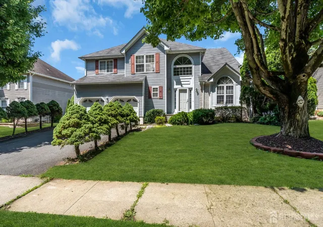 Homes for sale in Old Bridge, NJ | 26 Brandywine Dr, Old Bridge, NJ 07747 | MLS# 2618338R