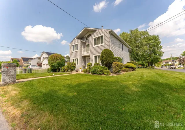 Photo 2 of Single family home for sale at 932 Beatrice Pkwy, Edison, NJ 08820 | MLS# 2703318R | Listing updated on 2026-08-26