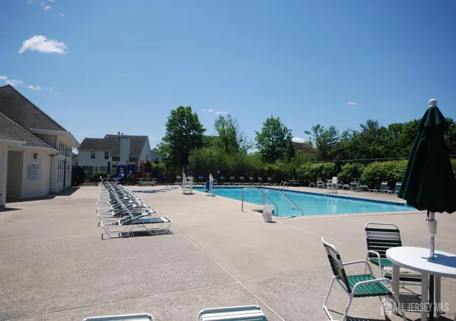 Photo 4 of Condo for sale at 5 Schlottfeld Ln, Parlin, NJ 08859 | MLS# 2616636R | Listing updated on 2026-08-28