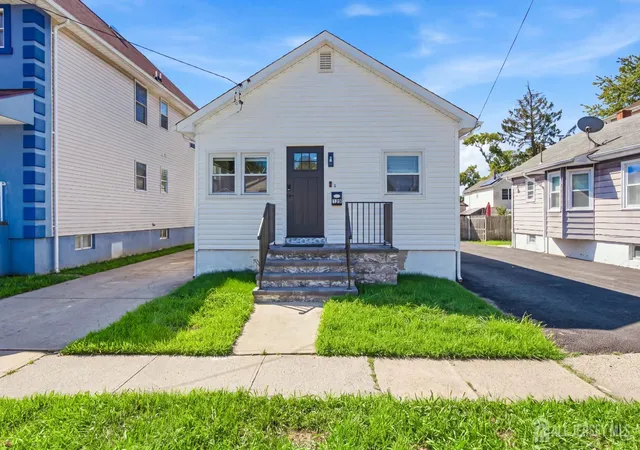 Photo 1 of Single family home for sale at 129 Pershing Ave, Iselin, NJ 08830 | MLS# 2703541R | Listing updated on 2026-09-29