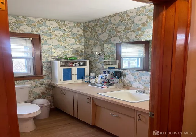 Homes for sale in Sayreville, NJ | 11 Idlewild Ave, Sayreville, NJ 08872 | MLS# 2617599R