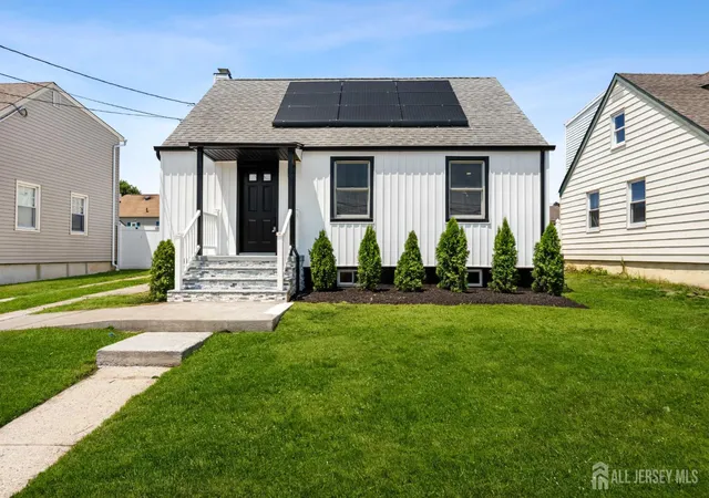 Homes for sale in Sewaren, NJ | 234 Old Rd, Sewaren, NJ 07077 | MLS# 2700586R