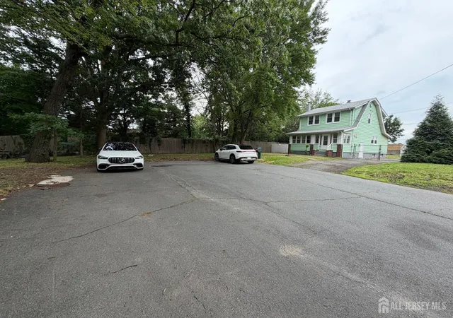 Homes for sale in East Brunswick, NJ | 27 Serviss Ave, East Brunswick, NJ 08816 | MLS# 2617583R
