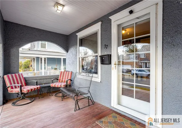 Photo 2 of Single family home for sale at 37 N 7th Avenue, Highland Park, NJ 08904 | MLS# 2660907M | Listing updated on 2025-12-21