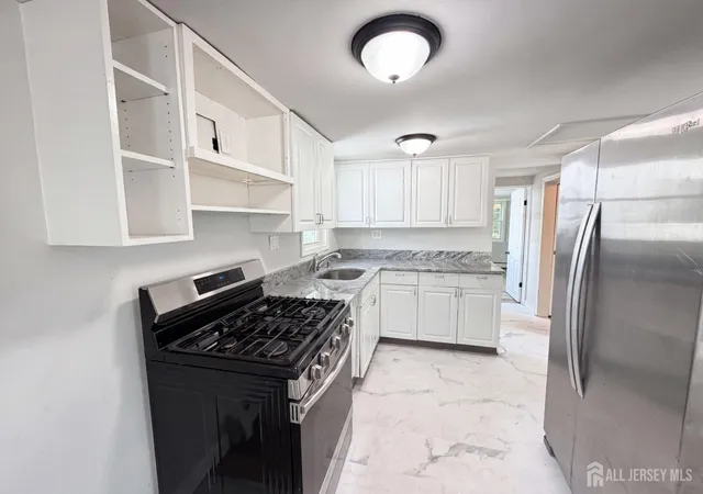 2nd image of 936 Grove Ave, South Amboy, NJ 08879 | MLS# 2701057R