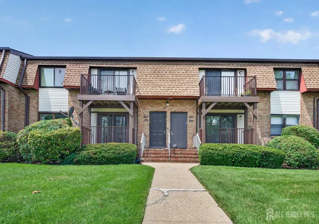 1st image of 809 N Oaks Blvd, North Brunswick, NJ 08902 | MLS# 2702138R