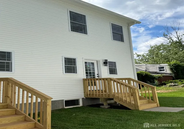25th image of 14 Moyse Pl, Edison, NJ 08820 | MLS# 2617866R