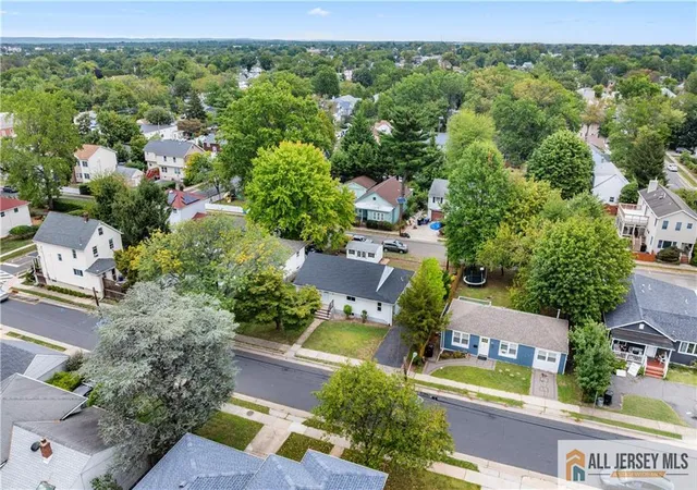 Photo 3 of Single family home for sale at 111 Barnard St, Highland Park, NJ 08904 | MLS# 2660466M | Listing updated on 2025-11-18