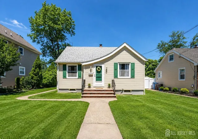 Photo 1 of Single family home for sale at 14 Anne St, South River, NJ 08882 | MLS# 2617546R | Listing updated on 2026-09-28