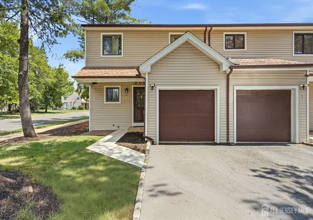 Townhouse for sale at 1 Lily Ct, Edison, NJ 08820 | MLS# 2701998R