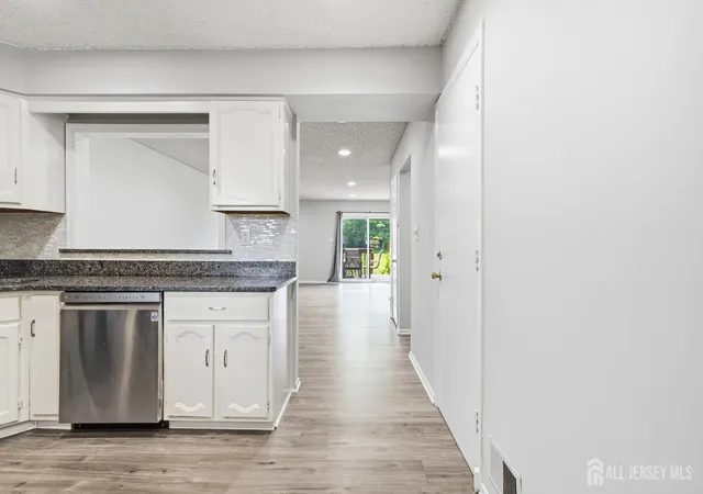 Photo 3 of Townhouse for sale at 1 Lily Ct, Edison, NJ 08820 | MLS# 2701998R | Listing updated on 2026-09-05