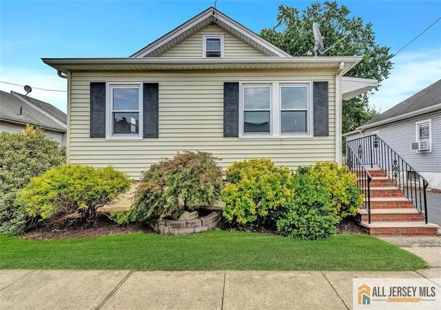 Photo 2 of Single family home for sale at 227 Old Rd, Sewaren, NJ 07077 | MLS# 2660236M | Listing updated on 2025-10-07