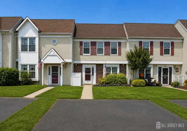 2nd image of 12 Anderson Ct, East Brunswick, NJ 08816 | MLS# 2618441R
