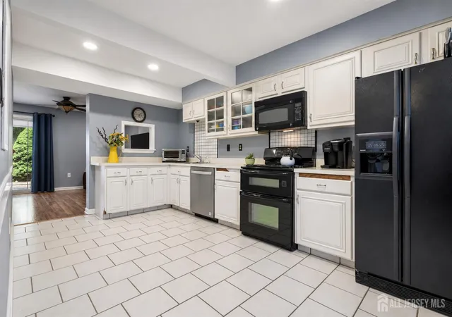 5th image of 12 Anderson Ct, East Brunswick, NJ 08816 | MLS# 2618441R
