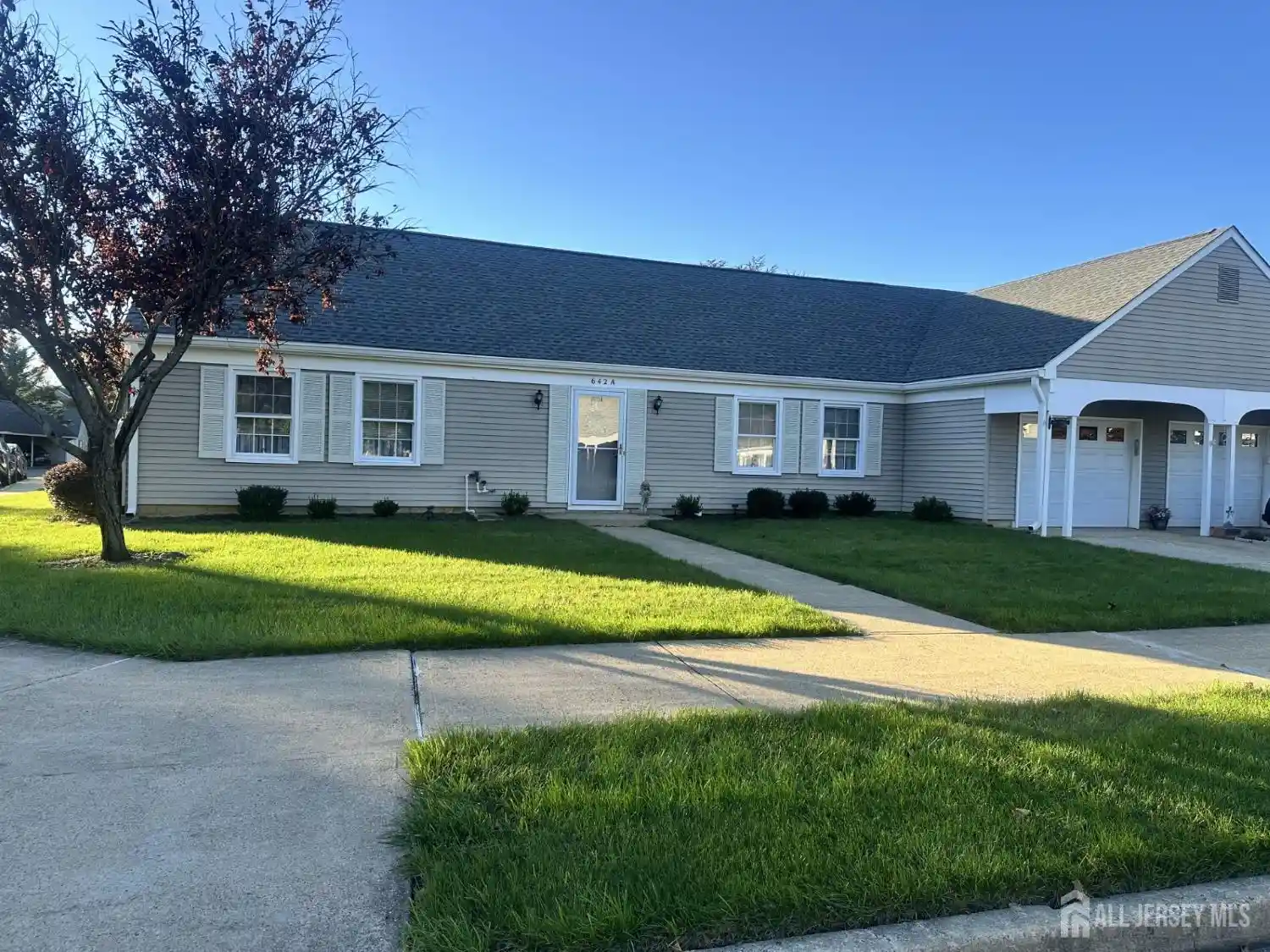 Condo for sale at 642-a Old Nassau Rd, Monroe Township, NJ 08831 | MLS# 2706106R