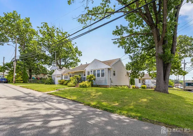 Homes for sale in Sayreville, NJ | 44 Garfield Pl, Sayreville, NJ 08859 | MLS# 2700112R