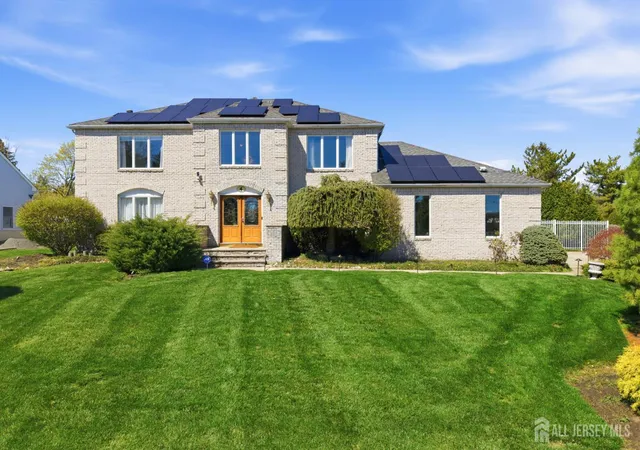 1st image of 4 Allison Ct, Edison, NJ 08820 | MLS# 2701611R