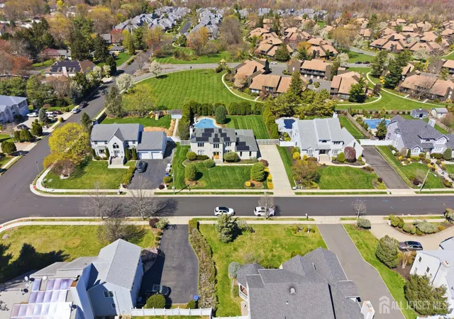 71st image of 4 Allison Ct, Edison, NJ 08820 | MLS# 2701611R