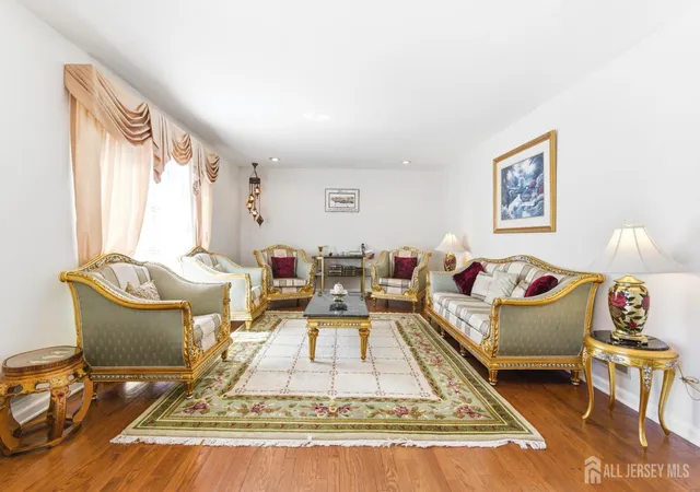 Photo 4 of Single family home for sale at 4 Allison Ct, Edison, NJ 08820 | MLS# 2701611R | Listing updated on 2026-09-24