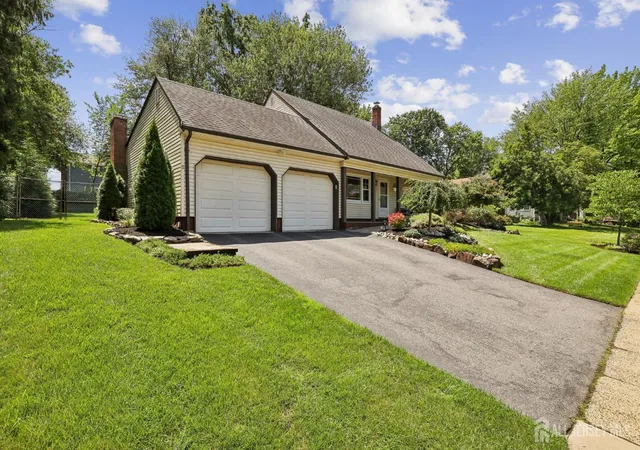 Photo 3 of Single family home for sale at 219 West 1st St, Edison, NJ 08820 | MLS# 2702140R | Listing updated on 2026-09-17