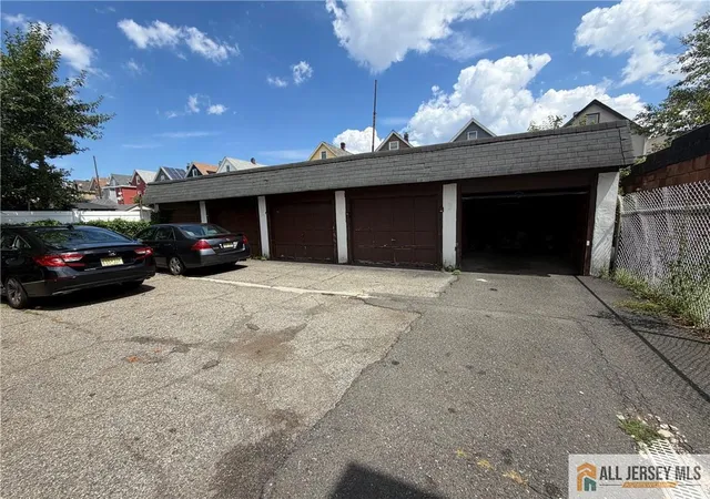 2nd image of 212 Sherman St, Perth Amboy, NJ 08861 | MLS# 2770241M