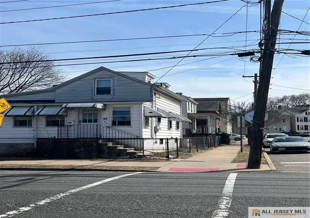 Photo 4 of Single family home for sale at 34 Bartlett St, New Brunswick, NJ 08901 | MLS# 2660496M | Listing updated on 2026-02-04