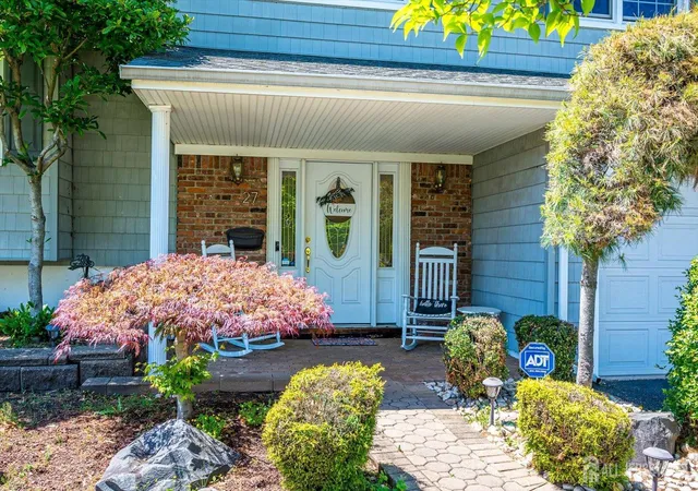 Photo 3 of Single family home for sale at 27 Eileen Way, Edison, NJ 08837 | MLS# 2615506R | Listing updated on 2026-09-28